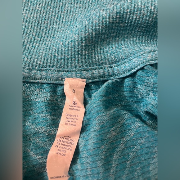 Lululemon 1/2 Zip Long Sleeve Shirt - Picture 3 of 4